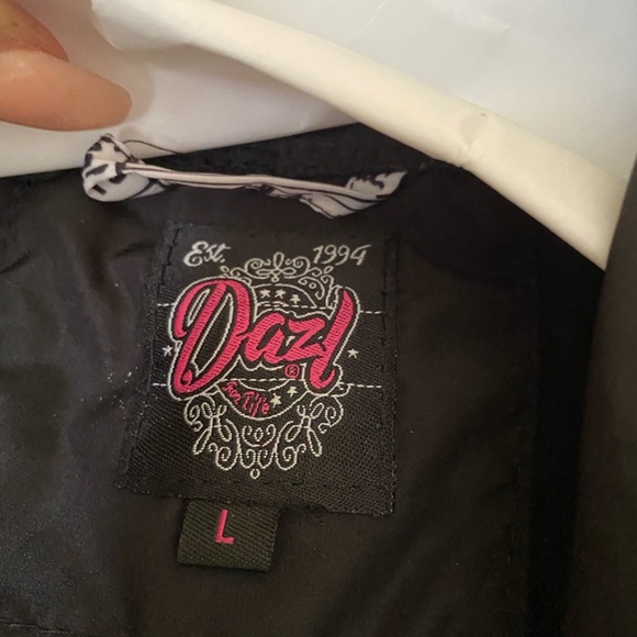 Newspaper Jacket - Picture 4 of 4